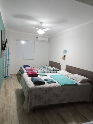 2 chambres, fer et planche à repasser, Wi-Fi, draps fournis