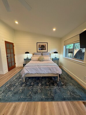 1 bedroom, WiFi, bed sheets - Charming studio w/AC & WiFi in Ballard. Centrally located in wine country. (Solvang)