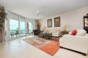 Smart TV, table tennis - Caribe Unit 201 2 Bedroom 2Bath. (Orange Beach)