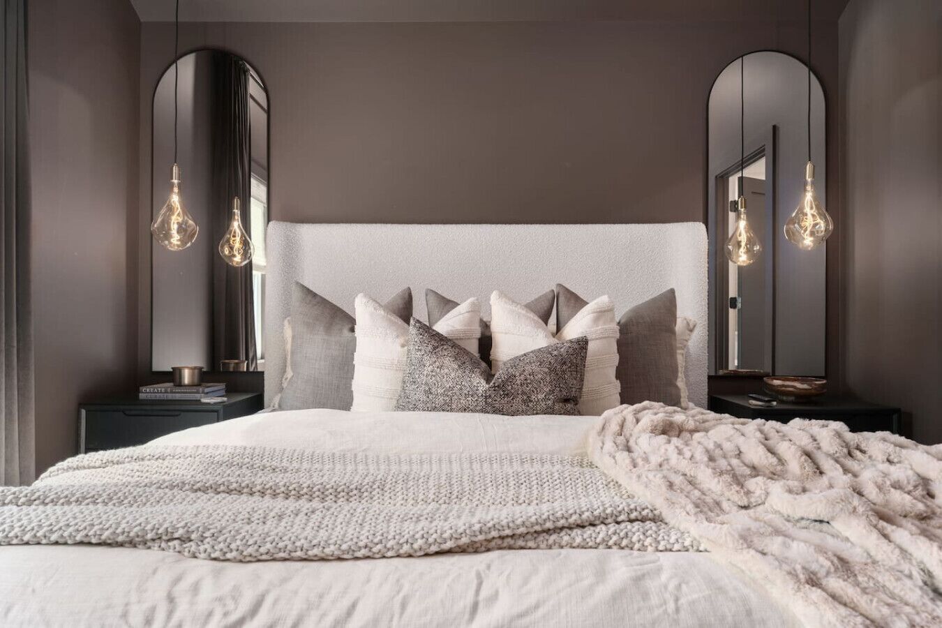 2 室のベッドルーム、アイロン /  アイロン台、WiFi、ベッドシーツ