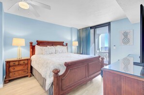 Interior - Beachfront, Pool Access, Balcony w/ Oceanview 222 D Shipwatch by Avantstay (Isle of Palms)