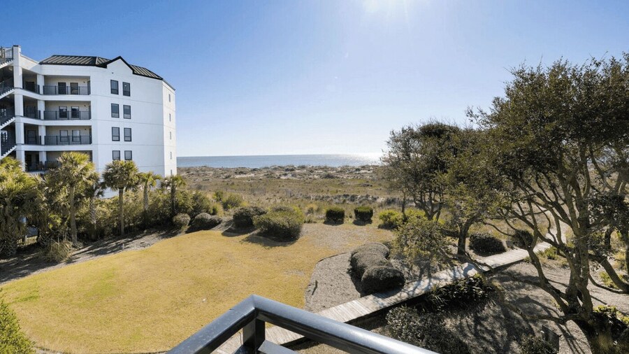 Beachfront, Pool Access, Balcony w/ Oceanview 222 D Shipwatch by Avantstay