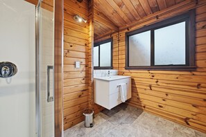 Eco-friendly toiletries, towels, toilet paper