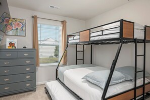 3 Schlafzimmer, Bügeleisen/Bügelbrett, WLAN, Bettwäsche