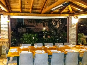 Outdoor dining