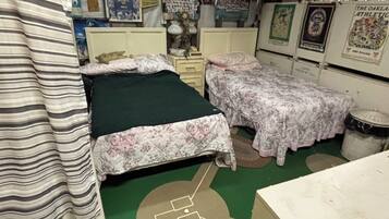 1 sovrum, strykjÀrn/strykbrÀda, wi-fi och sÀngklÀder