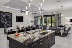 Dining - The Luxe Gaming Lair-TT302 (Kissimmee)