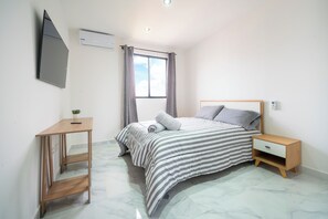 Apartment, 3 Bedrooms, Balcony