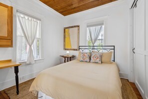 2 slaapkamers, een bureau, gratis wifi, beddengoed