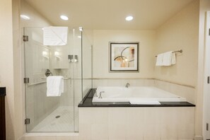 Shower, jetted bath, hair dryer, towels - SVS: Remodeled 1BD/2BA | Mountain View Balcony | Full Kitchen | MGM (Las Vegas)