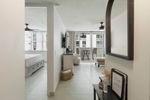 1 habitación y caja de seguridad en la habitación 