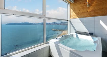 Jangsuri Pension in Yeosu