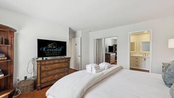 3 makuuhuonetta, silitysrauta/-lauta, ilmainen Wi-Fi, vuodevaatteet