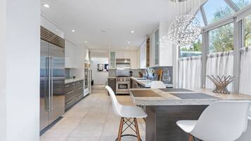 4 bedrooms