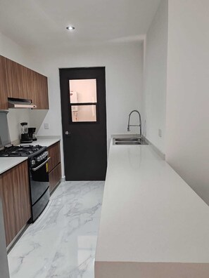 Microwave, oven, stovetop, coffee/tea maker