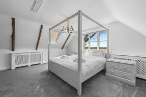 7 bedrooms, iron/ironing board, WiFi, bed sheets