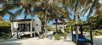 6 BDRM Beachfront Estate | North Beach Retreat
