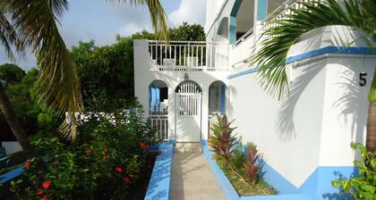 Easy Corner Villas - 2 Bedroom Villas