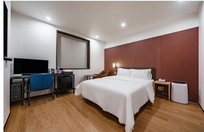Basic-Doppelzimmer, Nichtraucher, Zimmerreinigung | 1 Schlafzimmer, Schreibtisch, kostenloses WLAN
