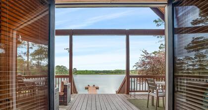 The Farm Getaway ~ Newly Furnished 2/2 Cabin on a Large Farm