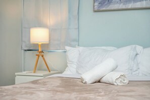 1 habitación, tabla de planchar con plancha, wifi y ropa de cama 