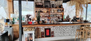 Bar (en la propiedad)