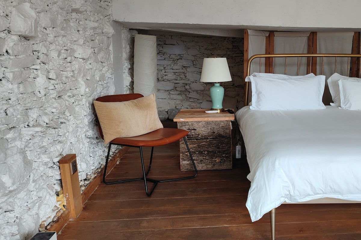 Habitación clásica doble, vistas a la montaña | Ropa de cama