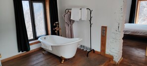 Economy Double Room | Living area - LaMaiSon (Garze)