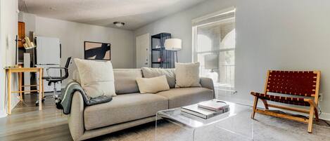 Fernseher, Stereoanlage