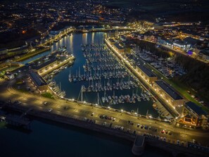 Marina - The Penthouse - 1 Bedroom Penthouse - Milford Haven (Milford Haven)