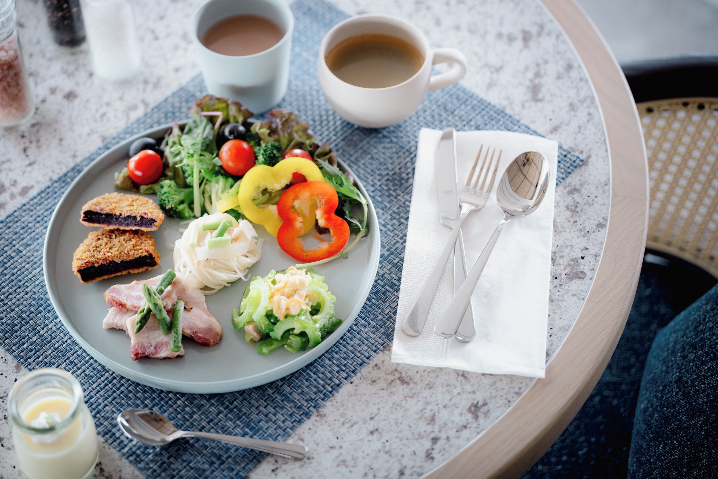 Petit déjeuner buffet
