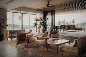 Restaurant - THE NEST NAHA (Naha)