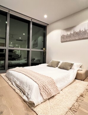 1 camera, Wi-Fi, lenzuola