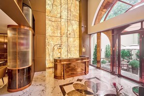 Reception - La Passion Sai Gon Hotel (Ho Chi Minh City)