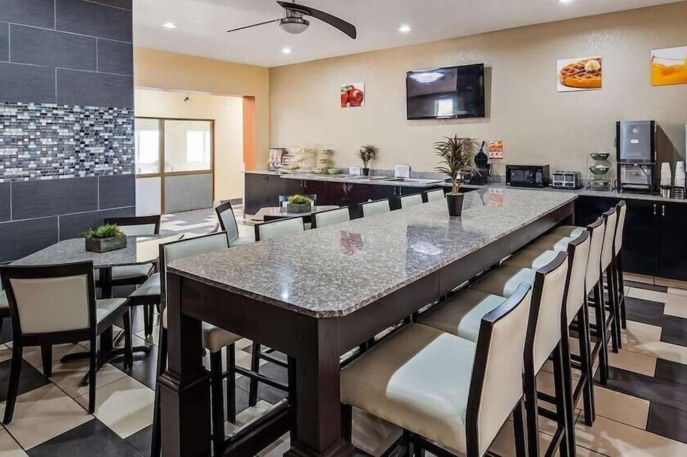 Red Lion Inn & Suites Blue Springs