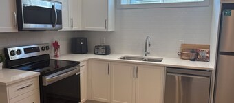 Charming & Cozy 1-Bd Suite. Perfect for a Gateway