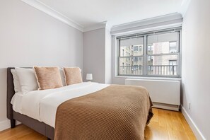 3 chambres, fer et planche à repasser, Wi-Fi, draps fournis