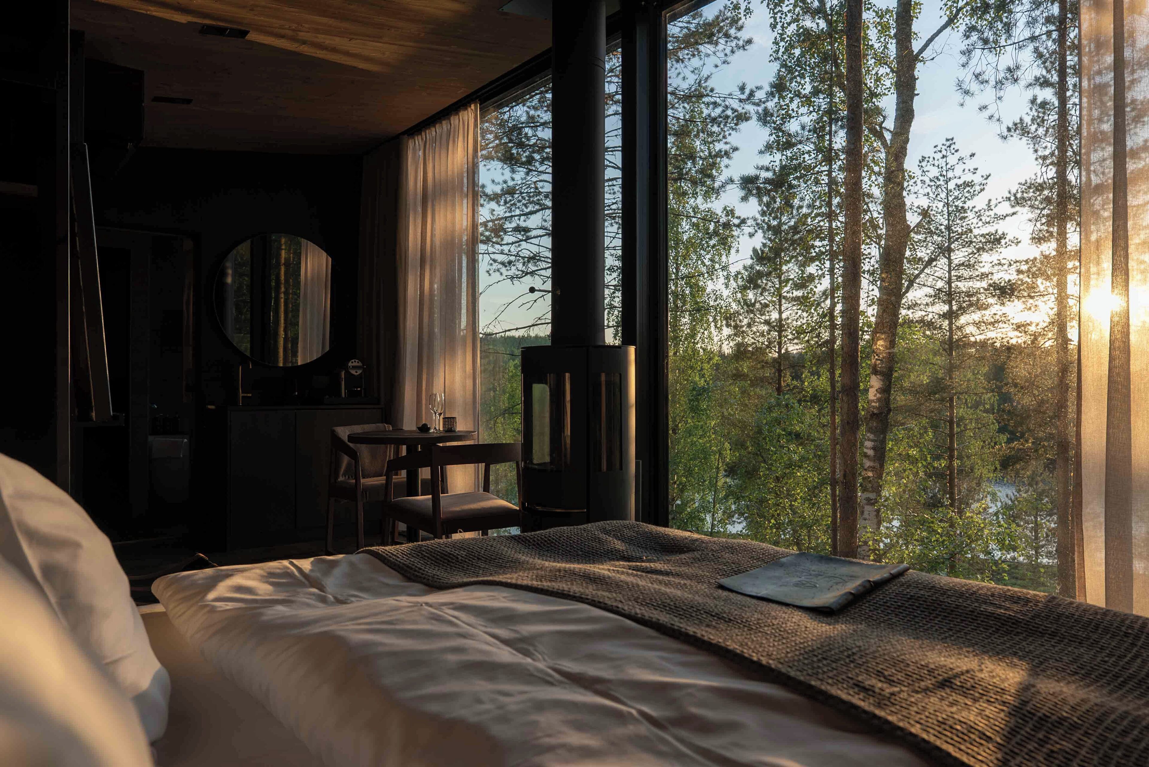 Chalet, balcón, vistas parciales al lago | Vistas desde la habitación