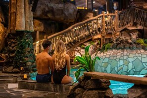 Couples treatment rooms, sauna, hot tub, steam room, body treatments