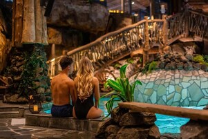 Couples treatment rooms, sauna, hot tub, steam room, body treatments