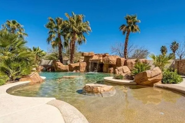 Piscine extérieure, piscine chauffée