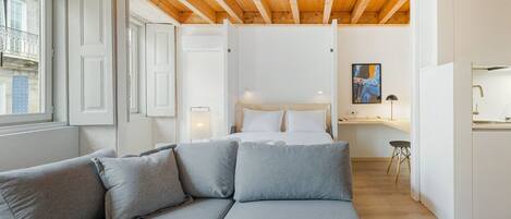 Schreibtisch, Bügeleisen/Bügelbrett, Internetzugang, Bettwäsche