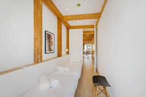 2 chambres, fer et planche à repasser, accès Internet, draps fournis