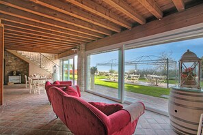 Interior - Agriturismo Apartment Torre heated pool, Padenghe sul Garda, Italy (Padenghe sul Garda)