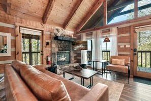 تلفزيون، مدفأة