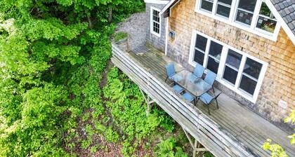 Mountain Views Moon Cottage
