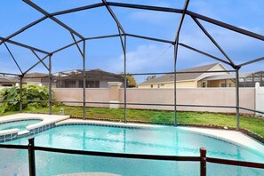 Beheizter Pool