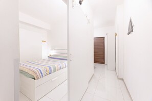 1 chambre, fer et planche à repasser, Wi-Fi