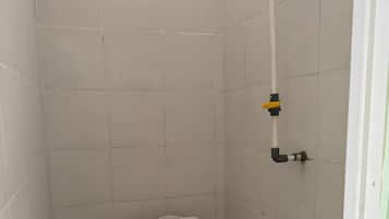 Deluxe Double Room | Bathroom | Towels