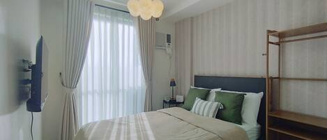 1 bedroom, free WiFi, bed sheets